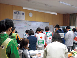 東日本大震災では、全国各地からの支援チームとともに活動した